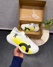 ON RUNNING CLOUDBOOM STRIKE LS WHITE