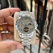 ROGER DUBUIS EXCALIBUR – BOLD LUXURY MEETS HIGH COMPLICATION STYLE - Image 2