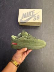 NIKE SB DUNK SUPREME OLIVE GREEN - Image 2